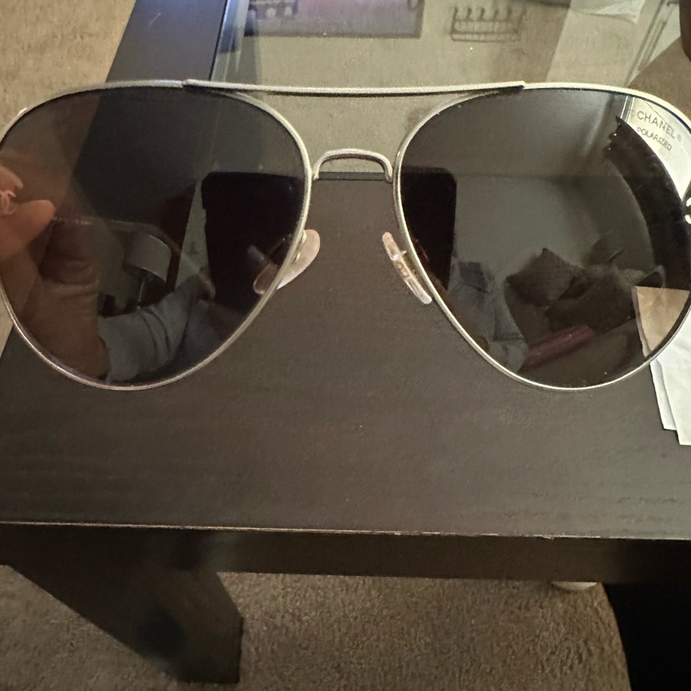 Stylish Black Aviator Sunglasses